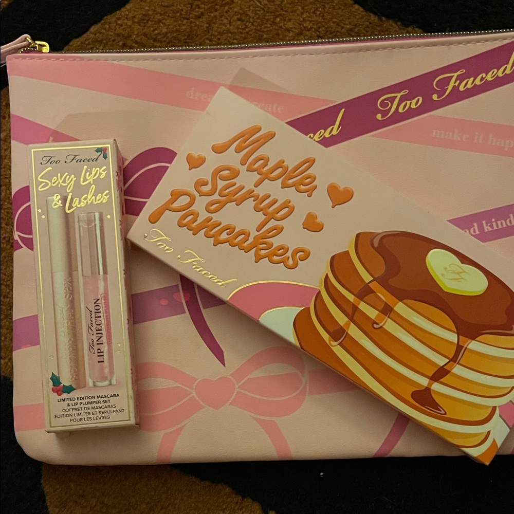 Too Faced Eyeshadow Palette, Mascara & Plumping lipgloss bundle